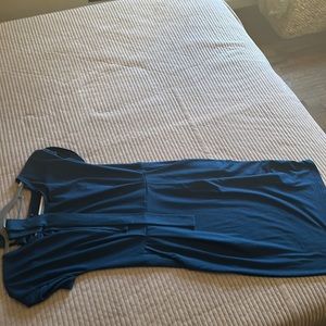 Beautiful dark blue dress size medium!